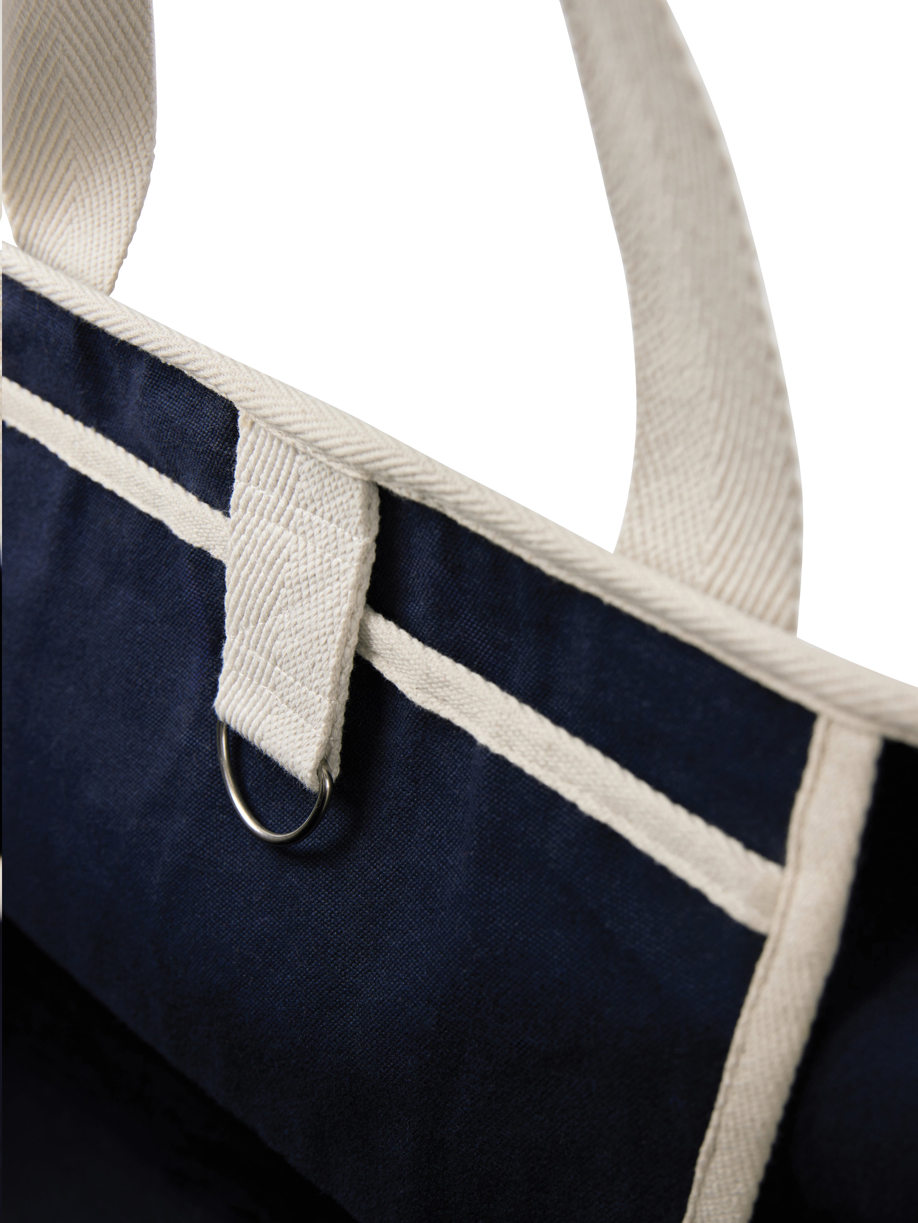 VINGA Volonne Strandtasche aus recyceltem Canvas