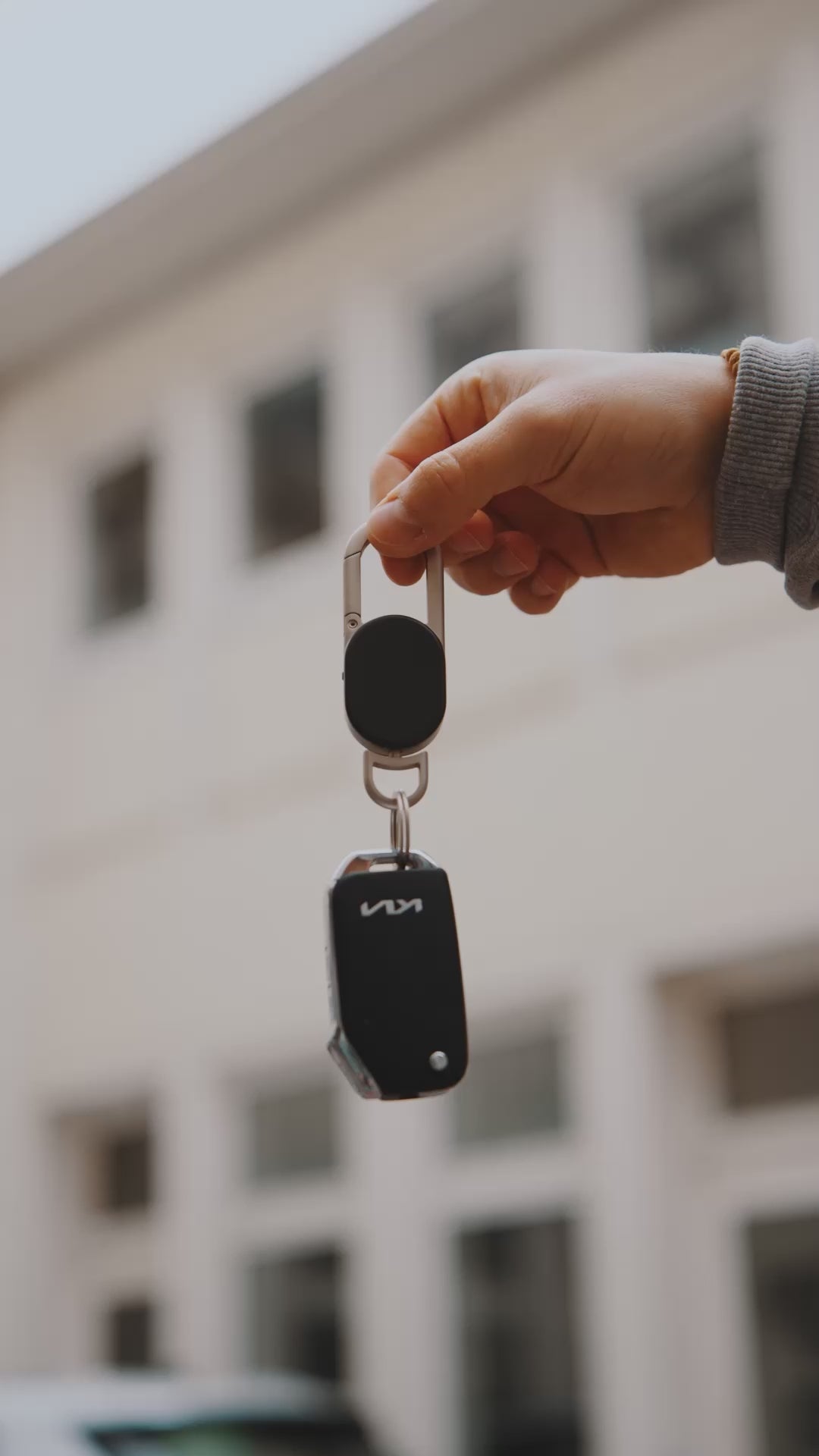 Schlüsselanhänger Keyfinder mit weltweiter Ortung und USB-C