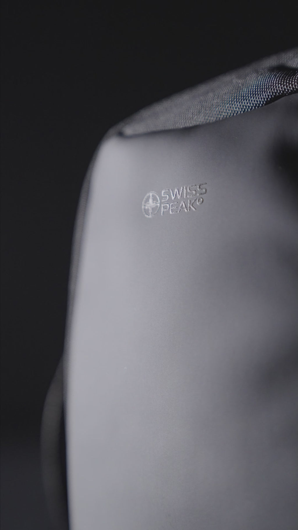 Swiss Peak AWARE RPET 15,6" Day-Pack Premium Laptop-Rucksack